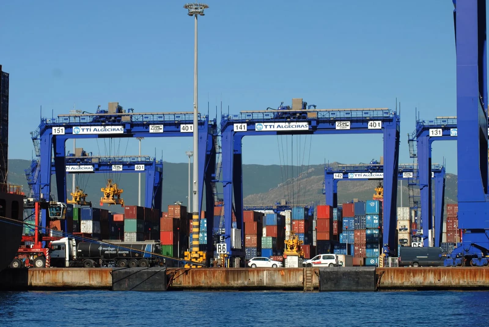 El puerto de Algeciras ha movido hasta julio el 31´5% de los contenedores que tocaron puerto español