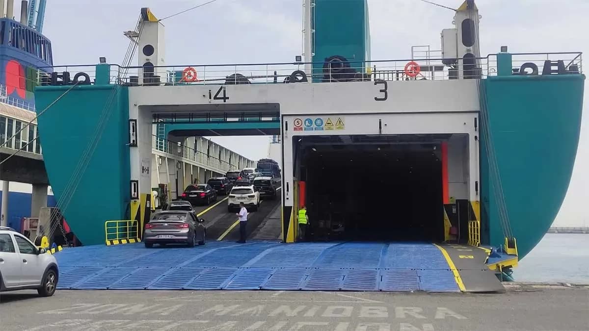 La Operación Paso del Estrecho supera los cien mil pasajeros
