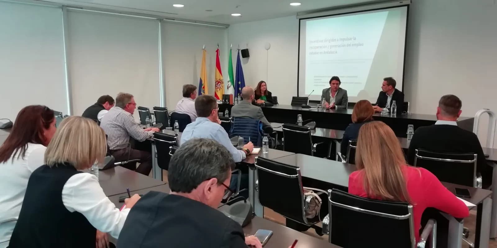 El delegado de Empleo visita a empresas de la Autoridad Portuaria de la Bahía de Algeciras