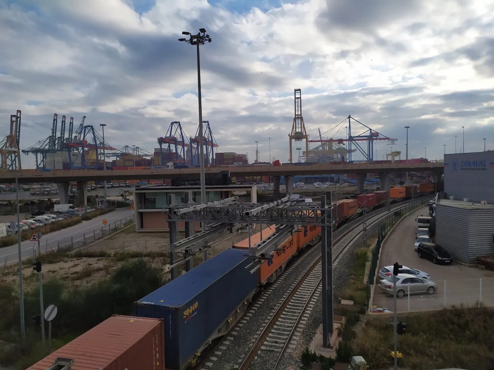 El Consejo Andaluz de Cámaras de Comercio organiza una jornada para abordar los desafíos y oportunidades en infraestructuras