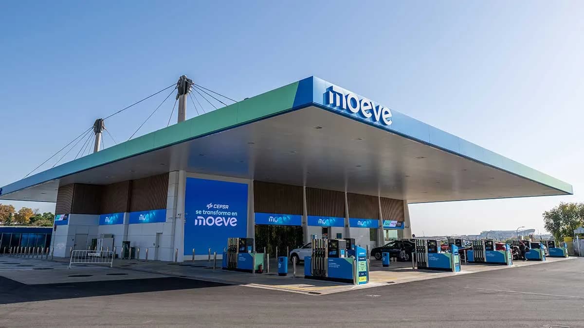 Moeve impulsa la transformación de su red de estaciones de servicio con un modelo multienergía y digitalización