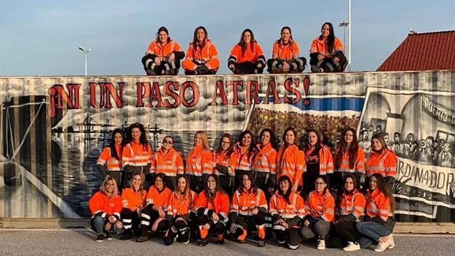 El CPE de Algeciras integra a sesenta estibadoras como indefinidas ocho años después del acceso de la mujer al colectivo