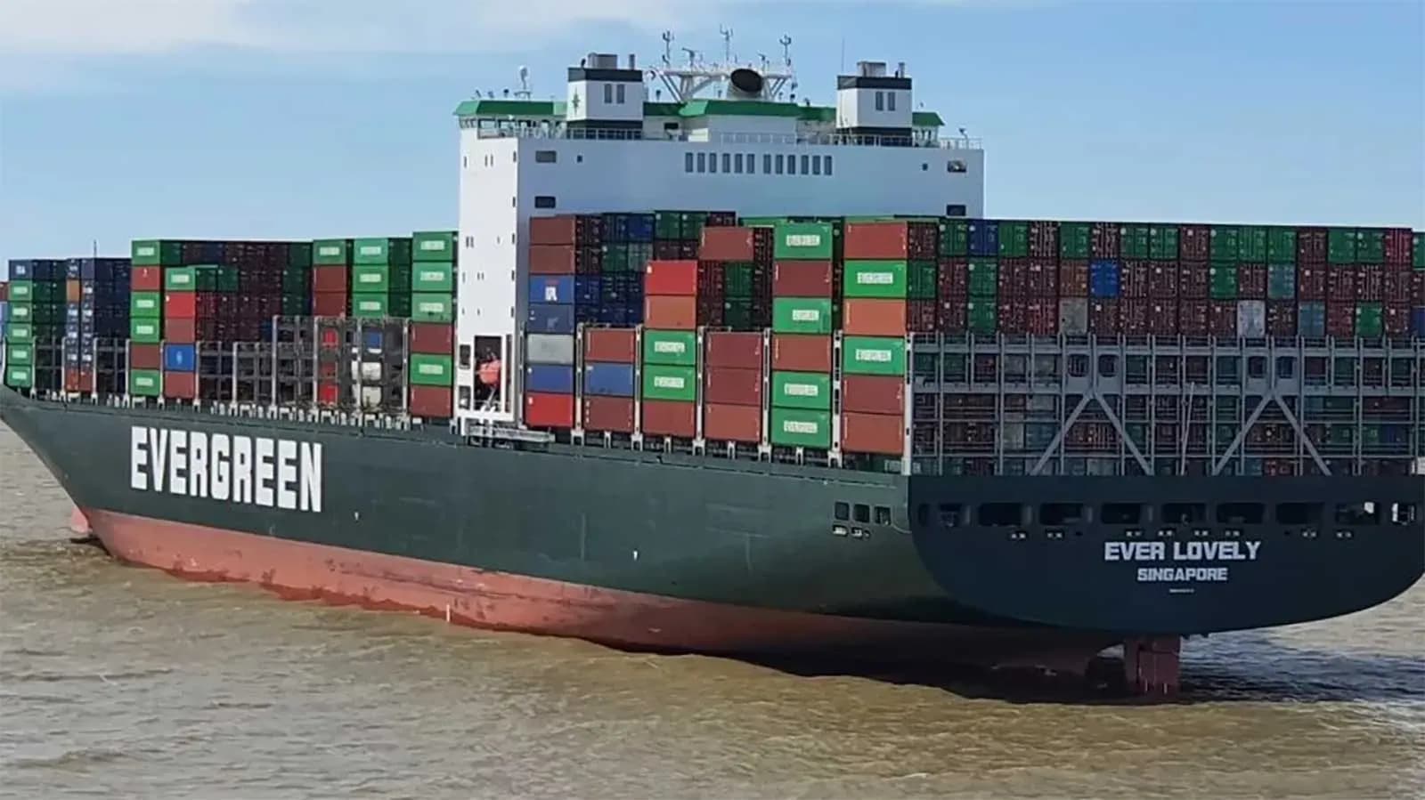 La OMI suspende la evacuación de marinos en el estrecho de Ormuz tras el ataque al portacontenedores Ever Lovely