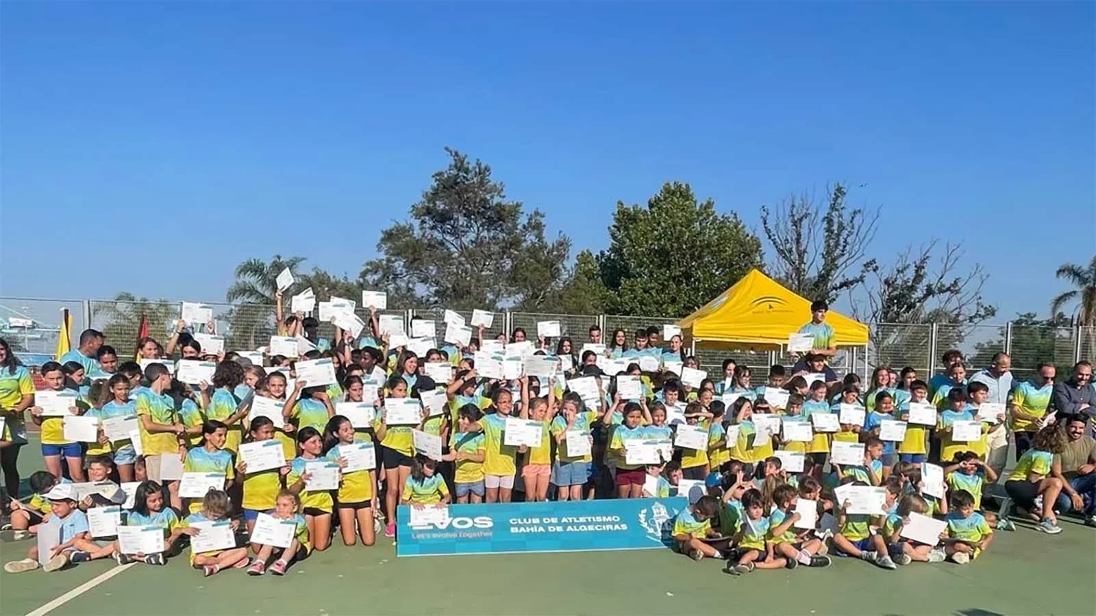 Evos Algeciras acompaña al Club Atletismo Bahía de Algeciras en la clausura de sus Escuelas Deportivas Municipales