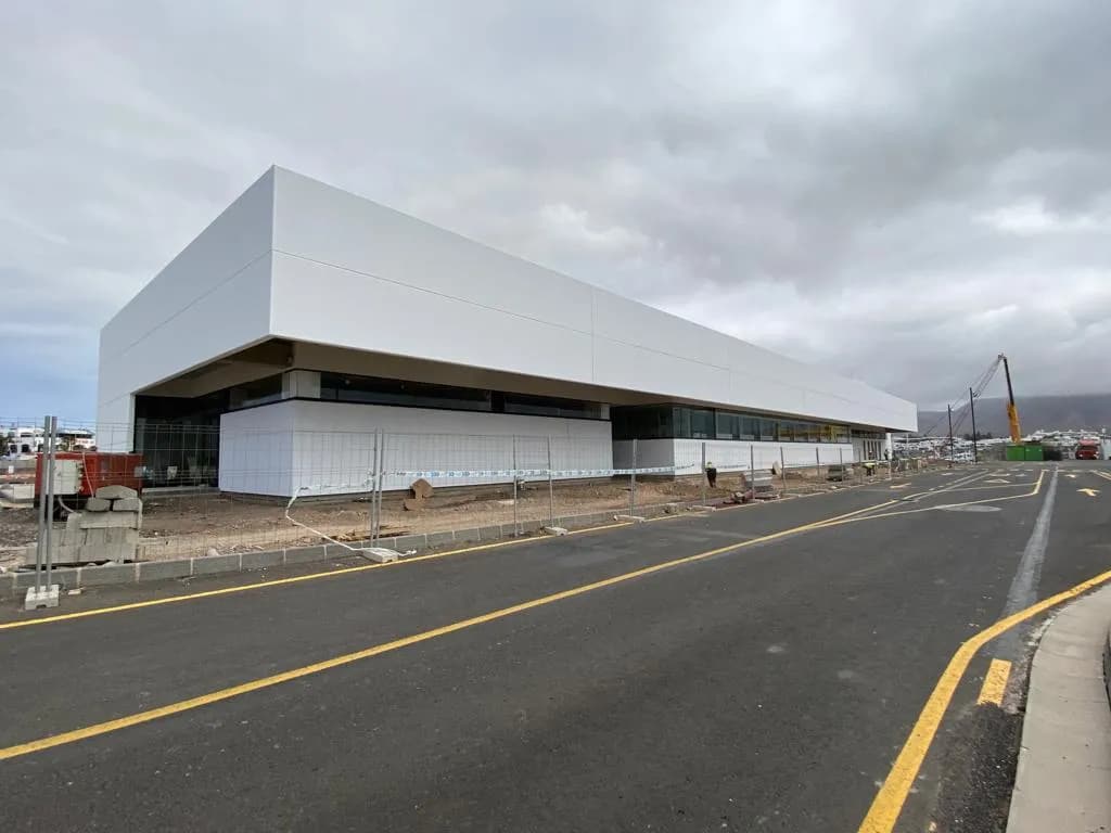La estación ecosostenible del puerto de Playa Blanca entrará en funcionamiento antes del verano