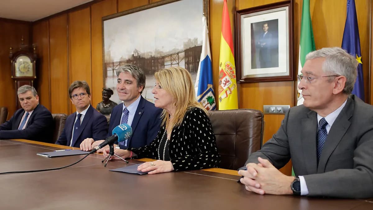 El Puerto de Huelva y el Colegio de Ingenieros de Caminos firman un convenio de visado de proyectos