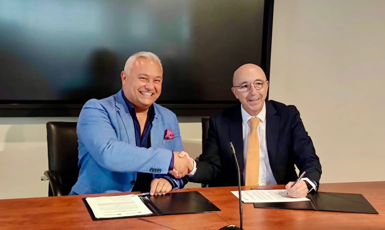COGITI Cádiz y el Colegio de Economistas firman un convenio para impulsar la formación y el desarrollo profesional