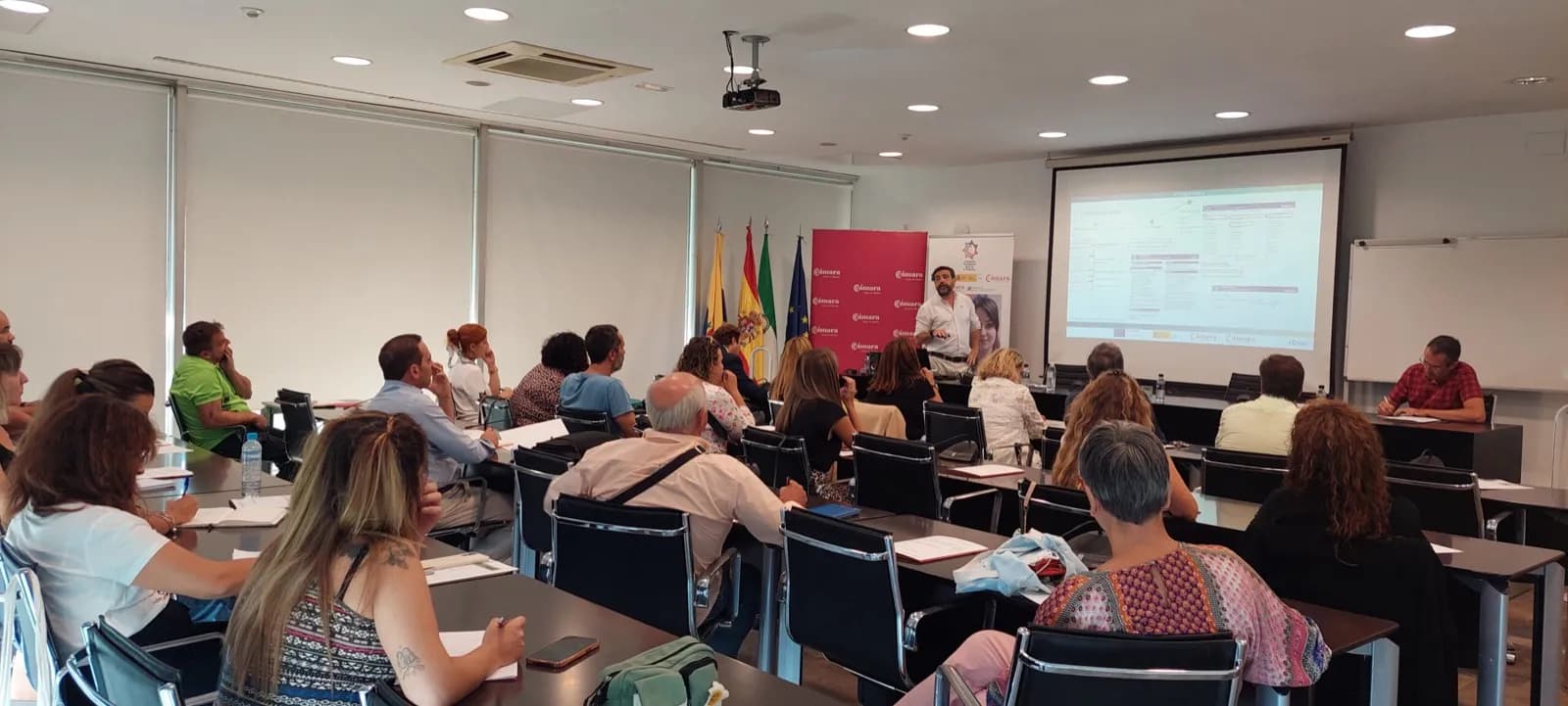 Sesión informativa sobre los incentivos económicos a las empresas participantes en proyectos de FP dual