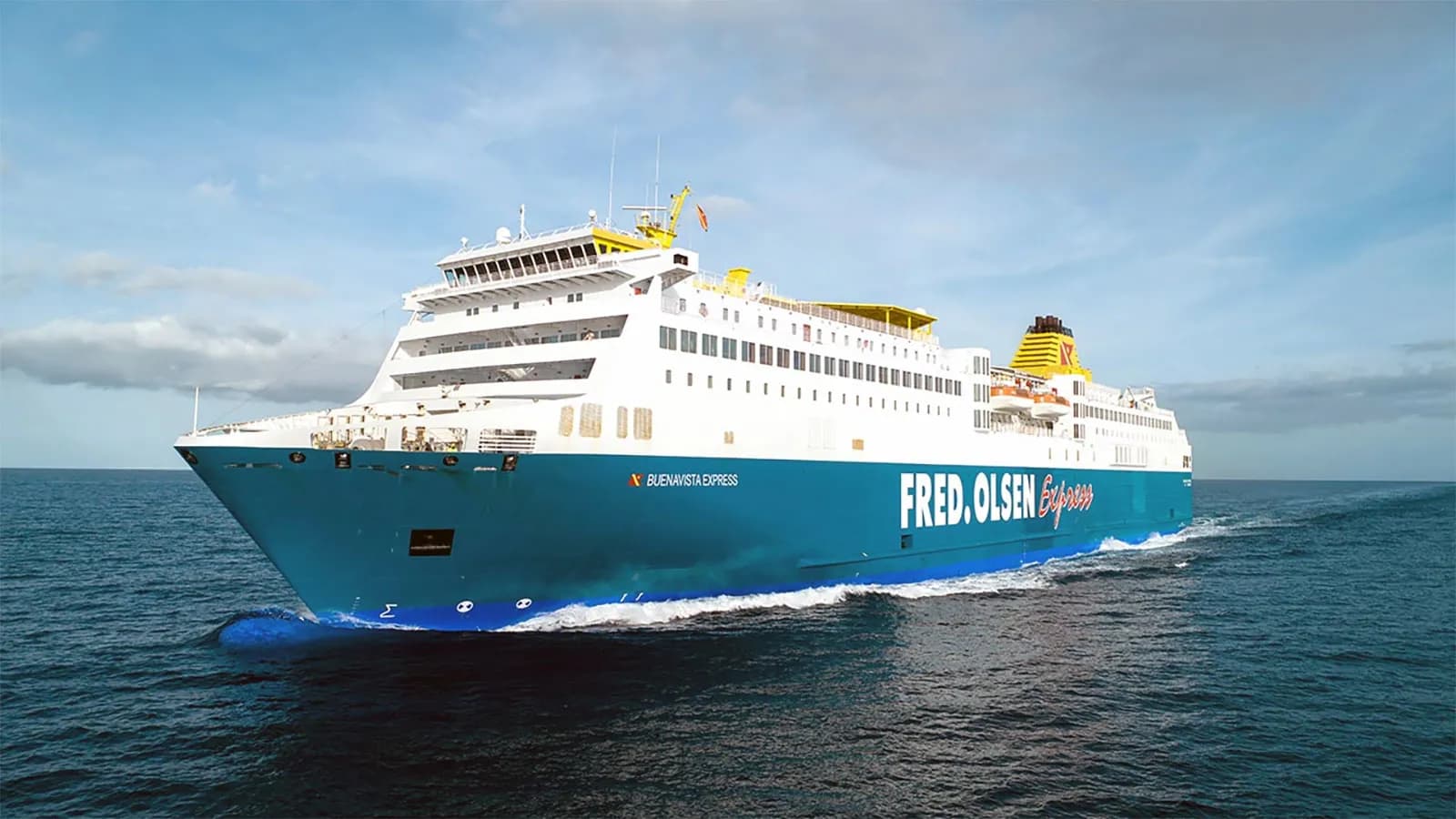 La ruta Canarias-Huelva de Fred. Olsen Express supera los 9.000 pasajeros en junio y julio