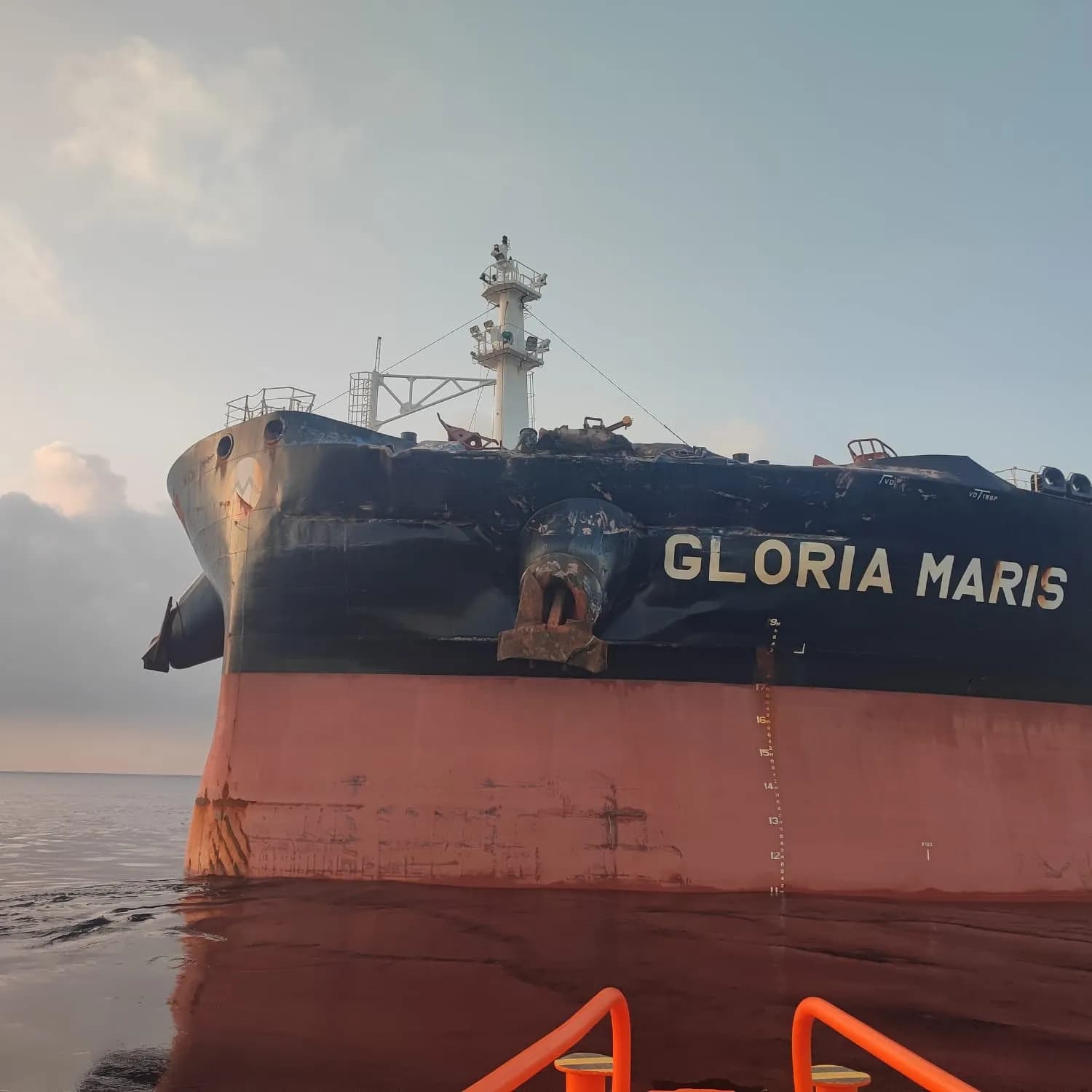 Un Grupo de Expertos solicita a la Marina Mercante corregir supuestas irregularidades en la investigación del choque de dos buques cerca de Algeciras