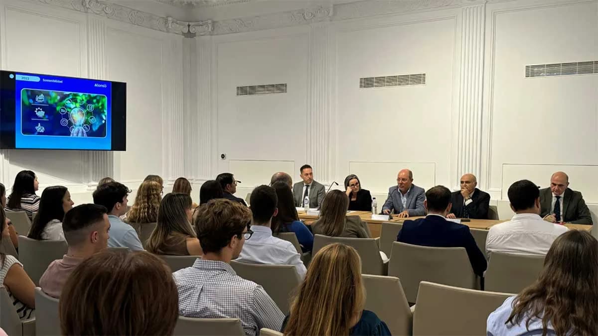 Grupo Alonso renueva su apoyo al Máster en Derecho Marítimo y Gestión Económico-Estratégica de la Universidad Católica de Valencia