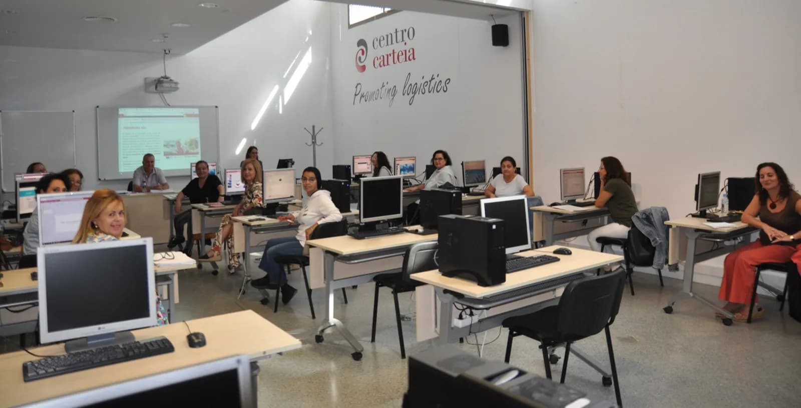 La Cámara de Comercio del Campo de Gibraltar ha formado a 160 personas desempleadas mayores de 45 años