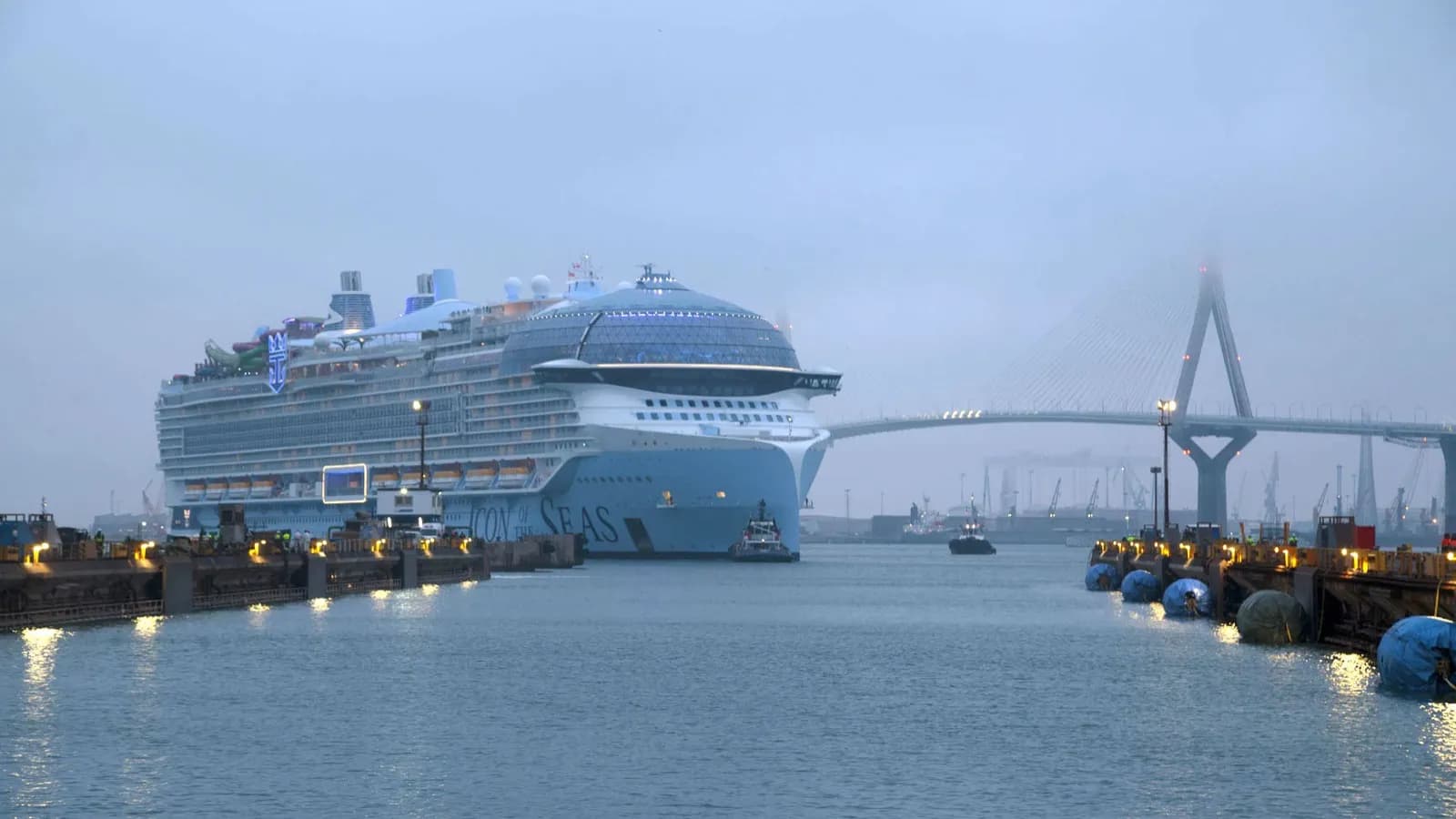 Peninsula suministrará GNL al crucero más grande del mundo en la Bahía de Algeciras