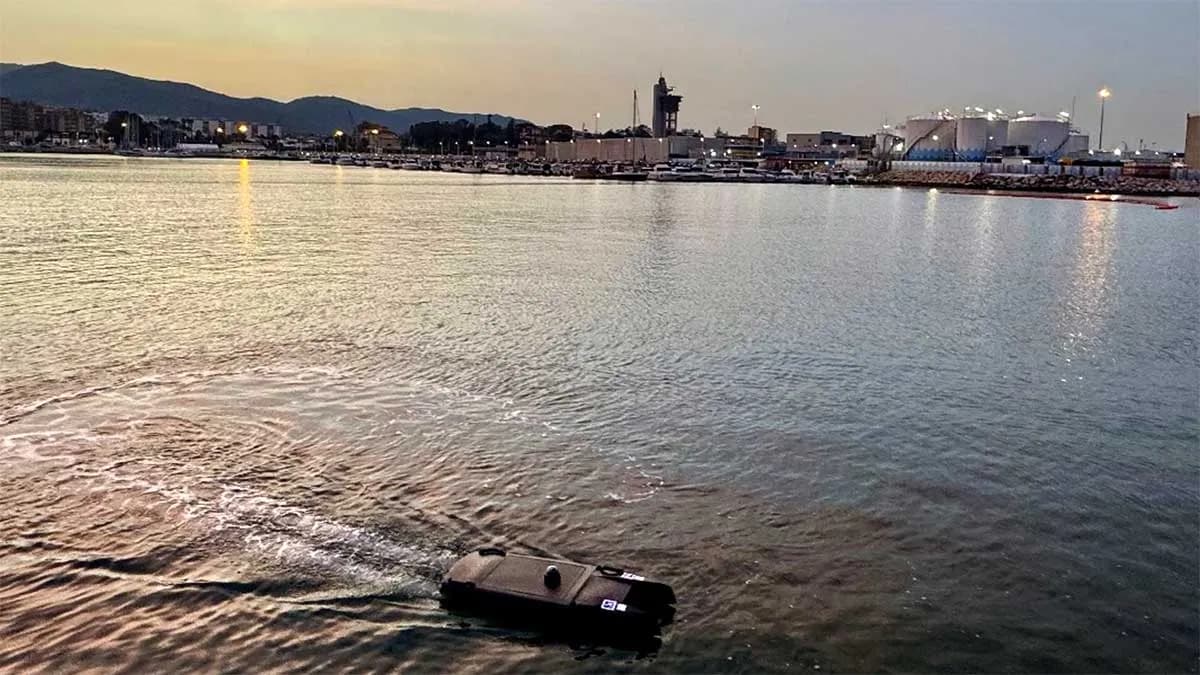 El Puerto de Algeciras, campo de pruebas para el nuevo dron marino autónomo de BlackSand Marine