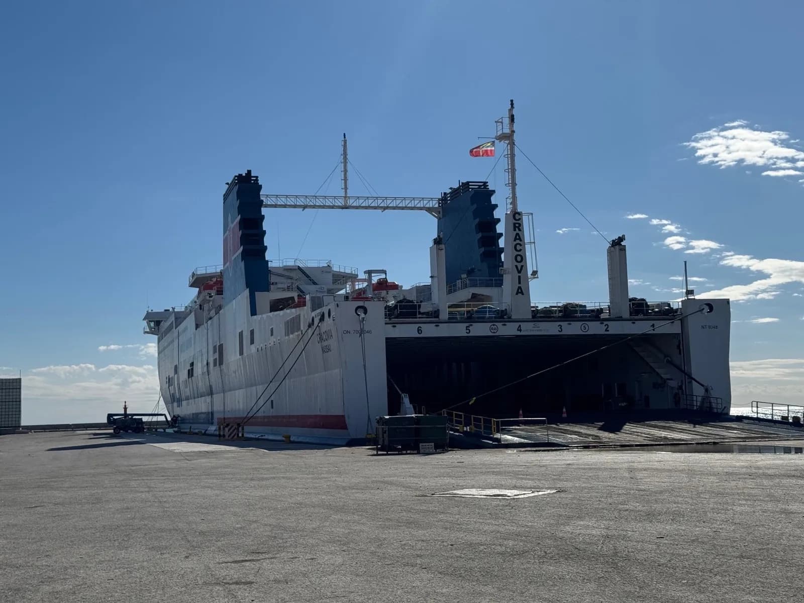 El Puerto de Alicante inaugura nueva conexión de ferri con Argelia mediante el buque “Cracovia”