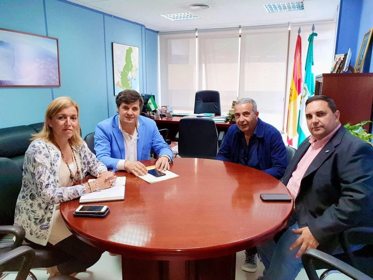 Las agencias de viajes del puerto elevan sus demandas a la subdelegada del Gobierno
