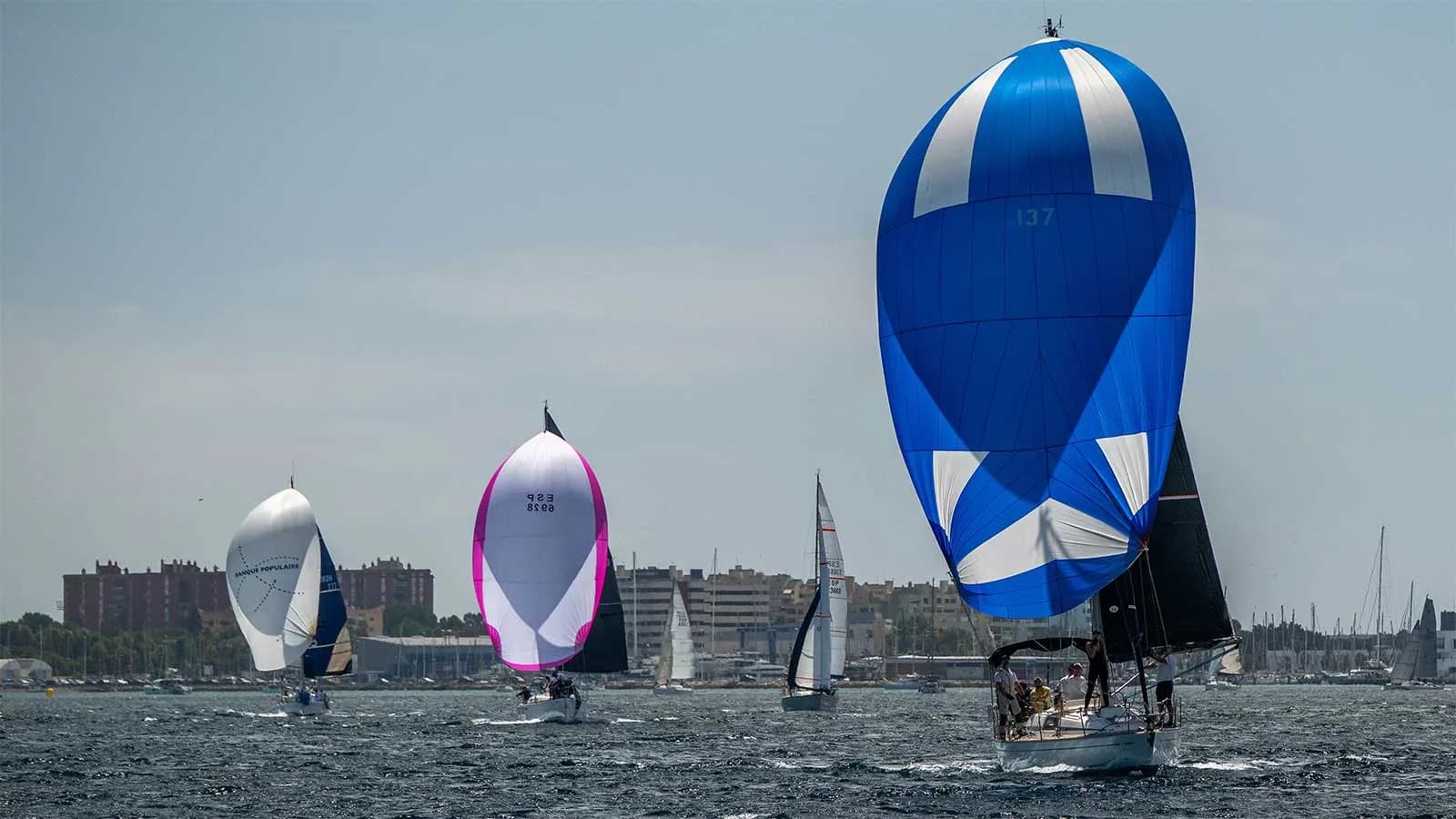 El Real Club Náutico de La Línea completa la sexta prueba del Interclubs del Estrecho con viento de levante
