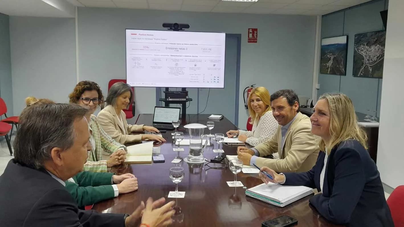 Junta de Andalucía y Cepsa abordan el proyecto del valle andaluz del hidrógeno verde en el Campo de Gibraltar