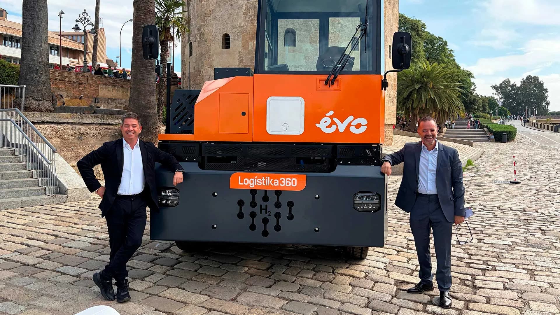 Le tracteur H2 d'EVO commencera son homologation dans les prochains jours et sera transféré au port d'Algésiras pour des essais opérationnels en avril