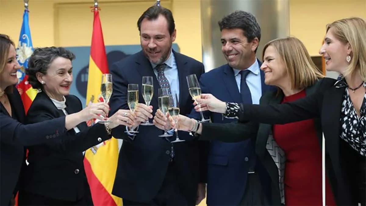 Un informe pericial apunta que la ampliación del Puerto de Valencia requiere una nueva evaluación ambiental
