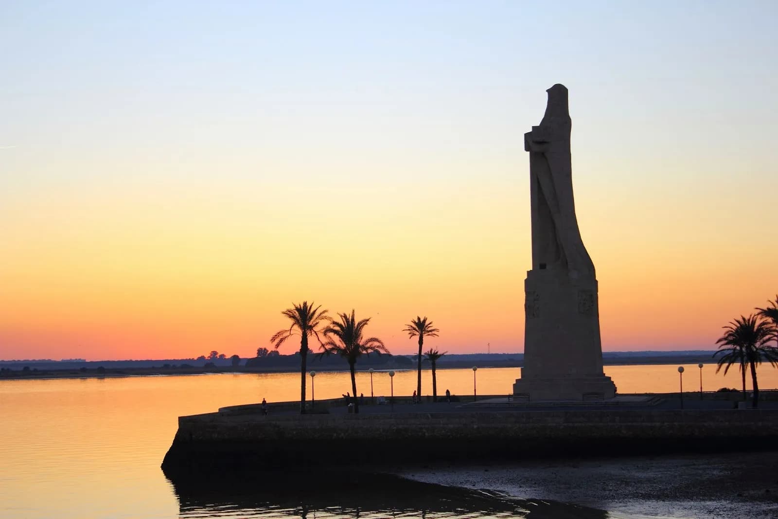 El Monumento a Colón será restaurado por el Puerto de Huelva