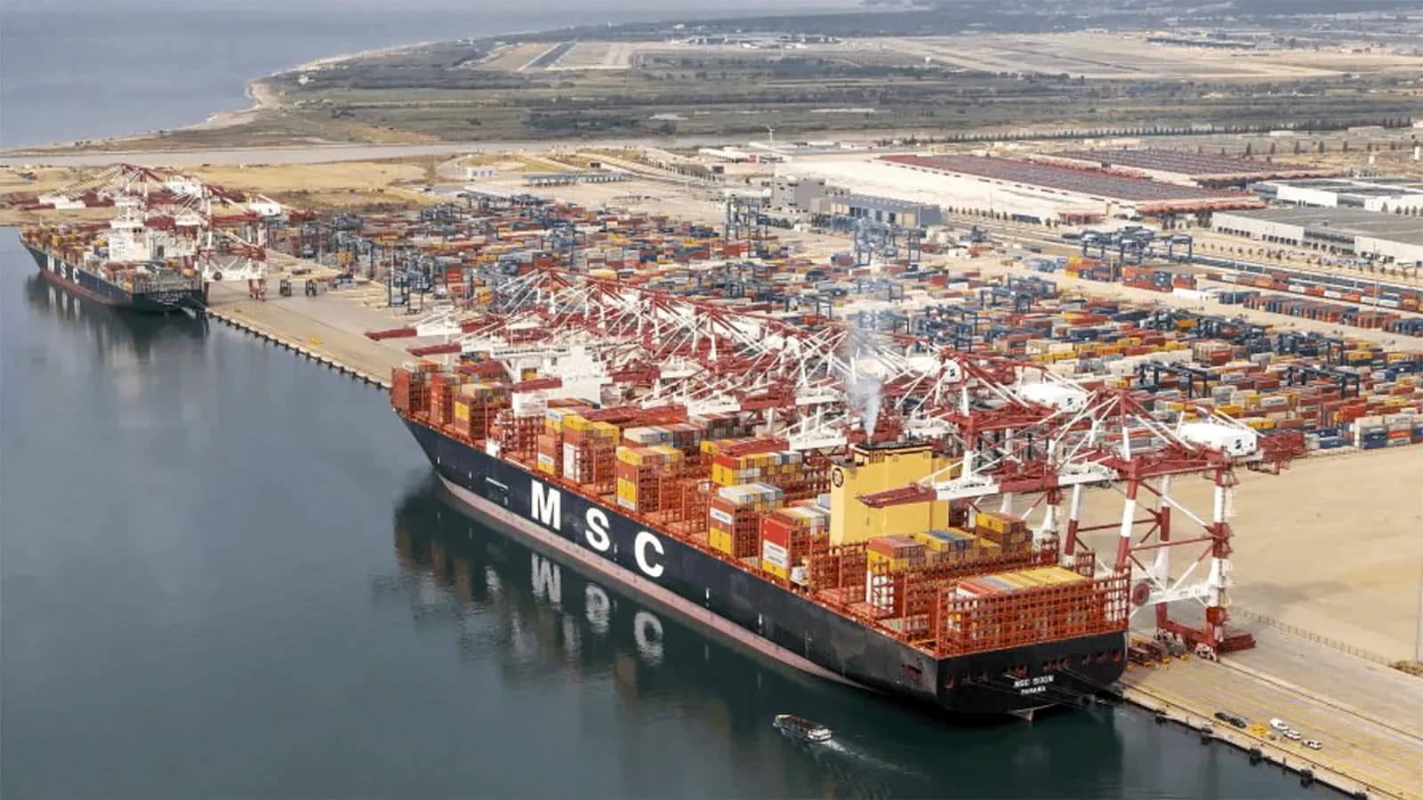 MSC and BlackRock withdraw their application to Brussels to acquire 50% of the BEST terminal in Barcelona