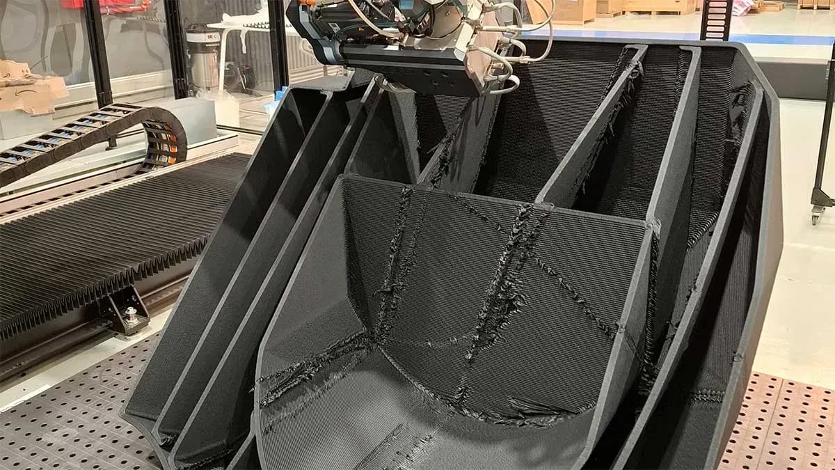 Navantia fabrica en Puerto Real un módulo ligero de defensa naval con impresión 3D de gran formato