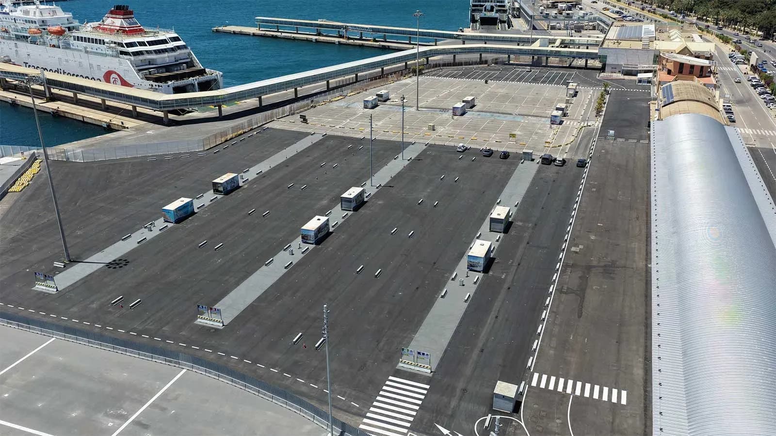 La Autoridad Portuaria de Almería licita una planta fotovoltaica en el parking del Muelle de Ribera I