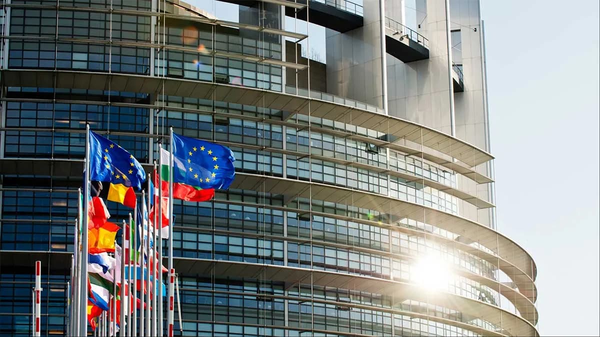 El Parlamento Europeo aprueba las nuevas directrices para las redes transeuropeas de transporte