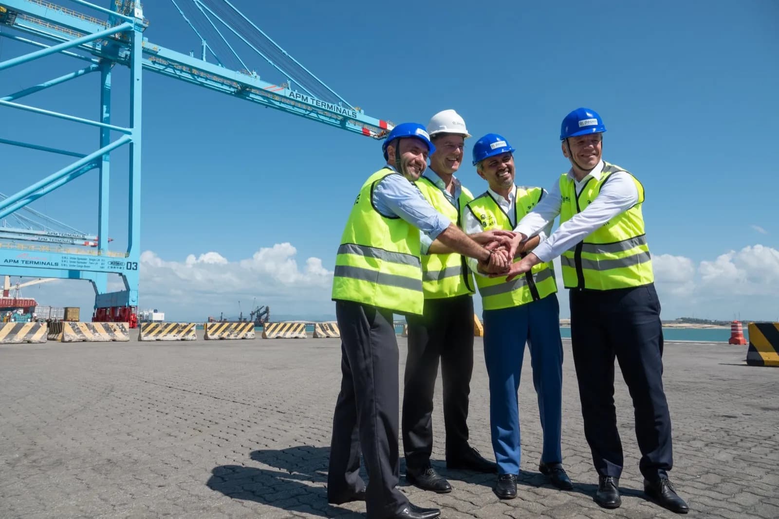 Brasil y Países Bajos firman acuerdo para el transporte de hidrógeno verde entre Pecém y Róterdam