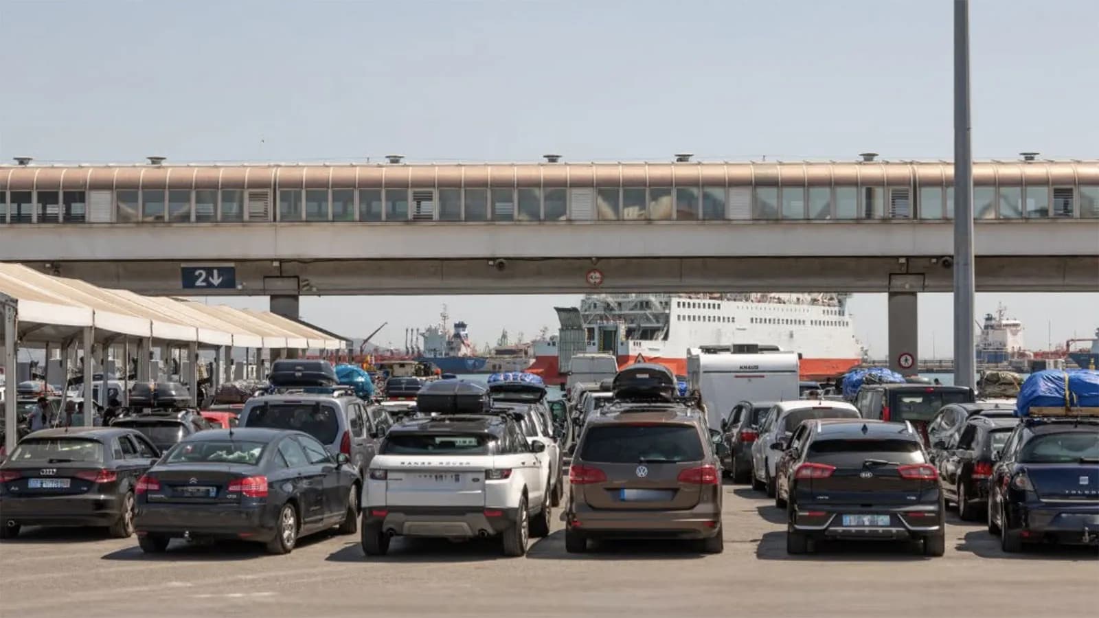 La OPE concentra en Algeciras y Tarifa picos superiores a mil vehículos por hora