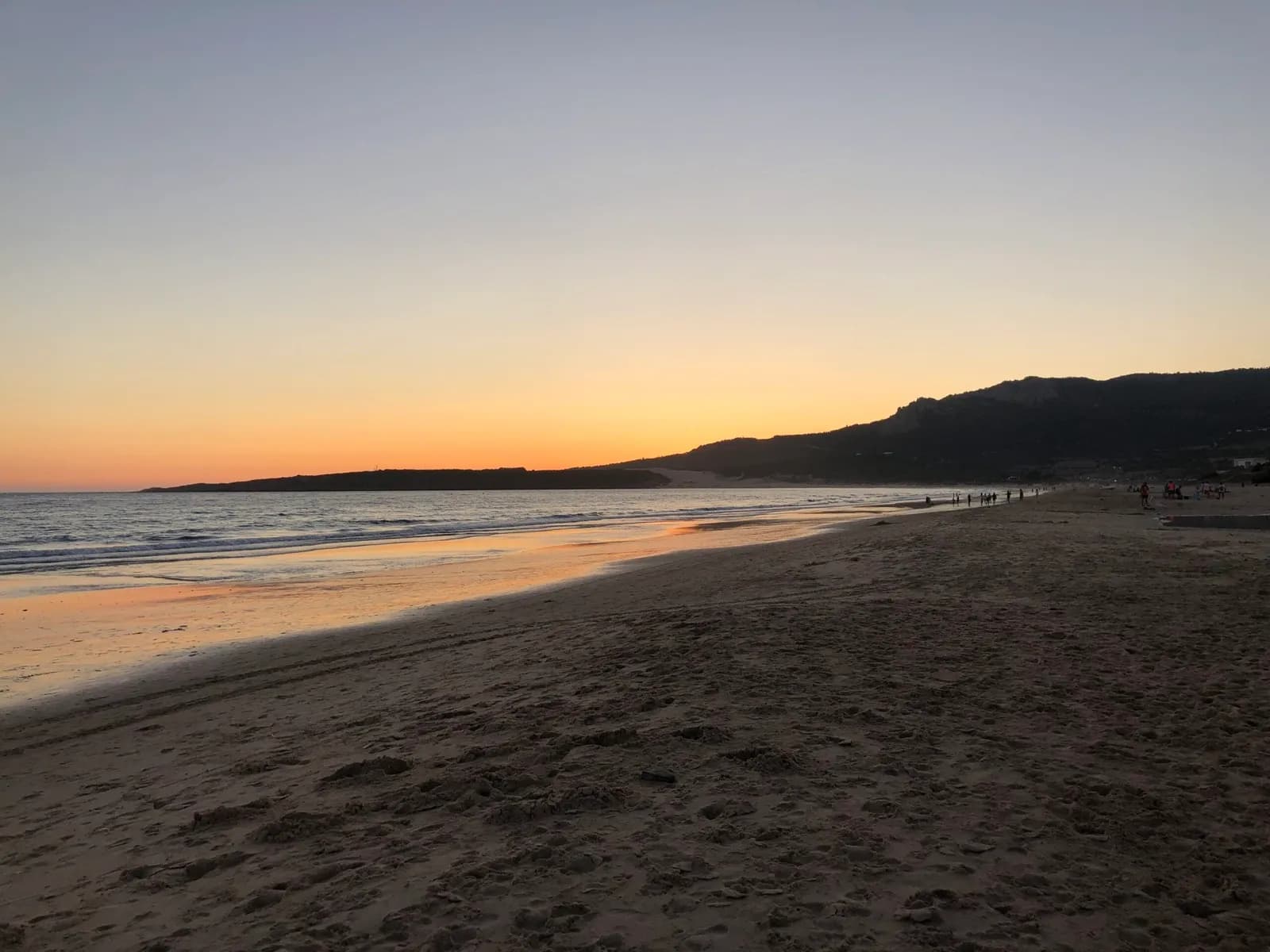 Diputación y COAMBA forman en buenas prácticas a personal de las playas gaditanas
