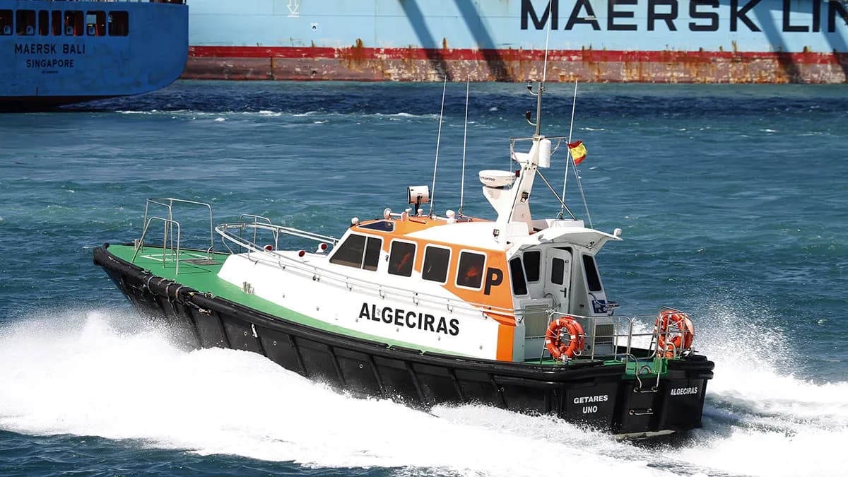 Convocadas nuevas pruebas de capacitación para el servicio de practicaje en el puerto de Algeciras