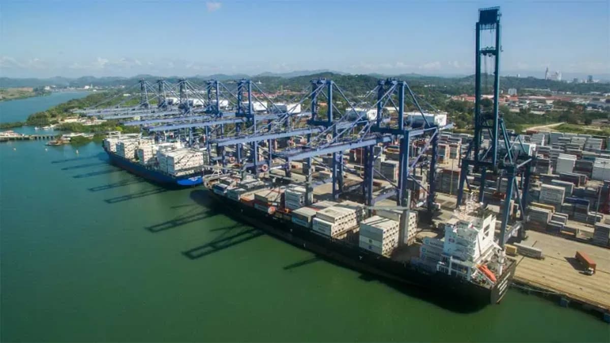 CK Hutchison presenta un arbitraje en Londres contra Maersk por su participación en la toma de control de los puertos de Panamá