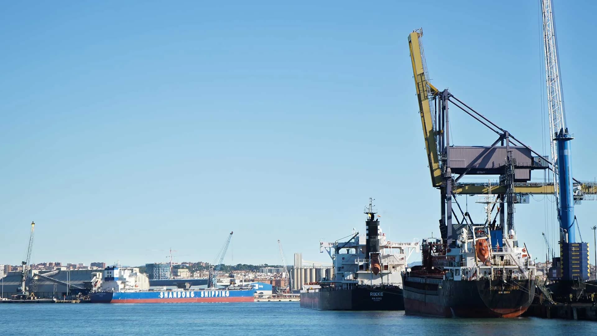El Puerto de Tarragona supera los tres millones de toneladas movidas durante el mes de octubre