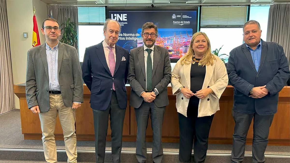 Puertos del Estado y UNE presentan la nueva Norma UNE 178110 para la transformación de los puertos inteligentes