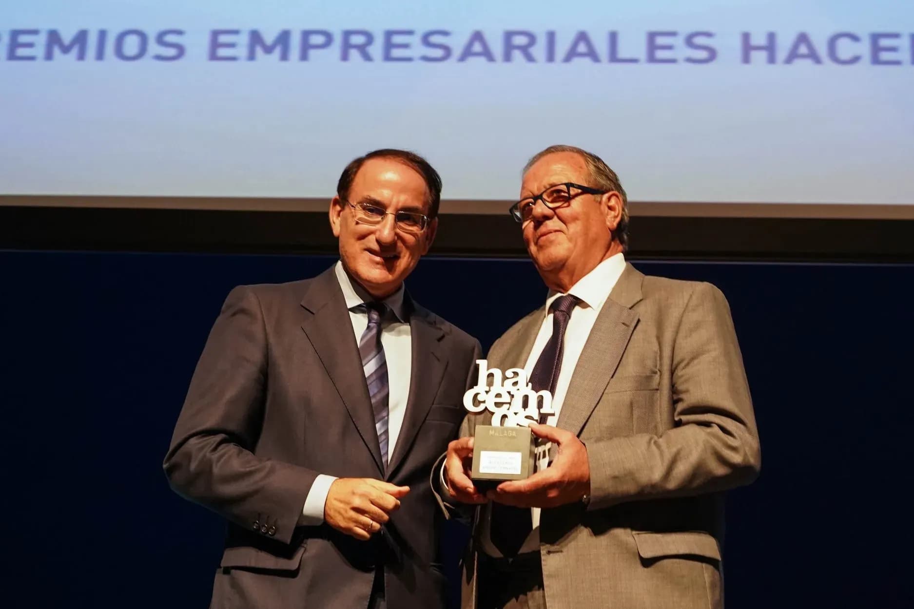 Reconocimiento a la trayectoria de Astilleros Mario López-Grupo Cernaval en Málaga