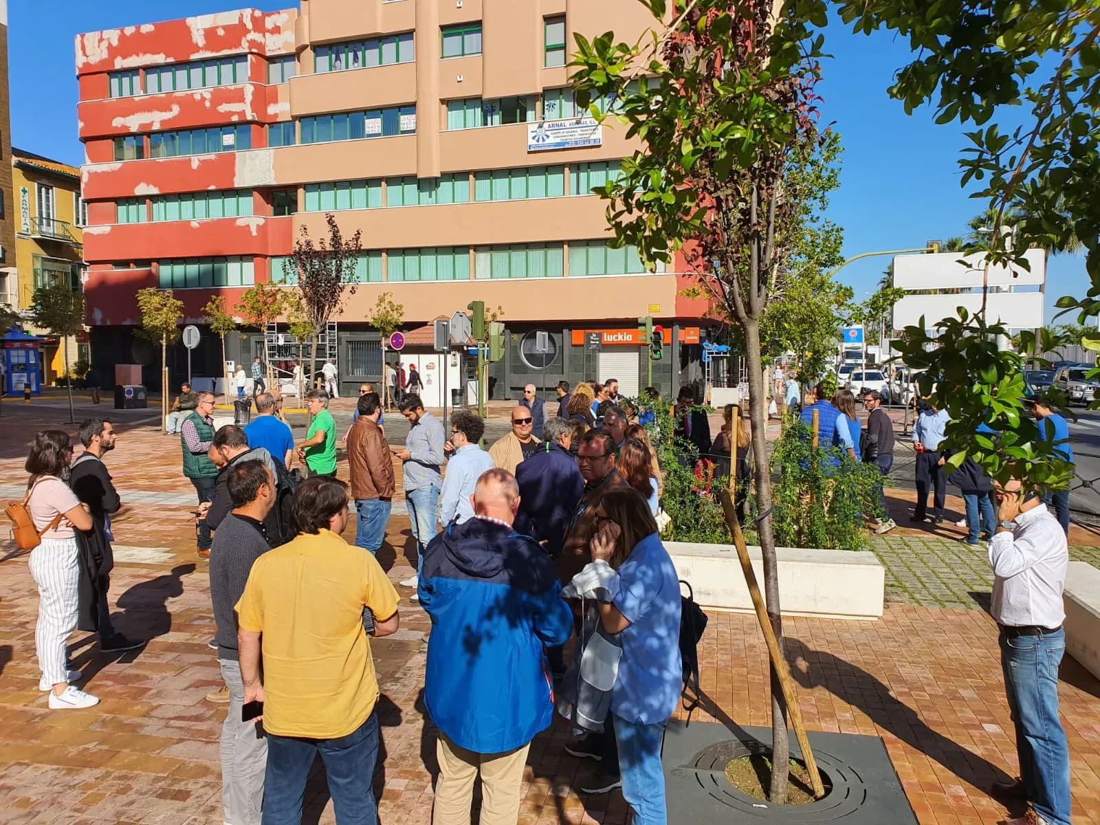 Desalojan el edificio del antiguo hotel Almar por alerta sísmica