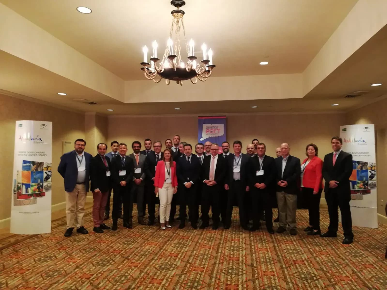 El puerto de Algeciras se exhibe en Connecticut