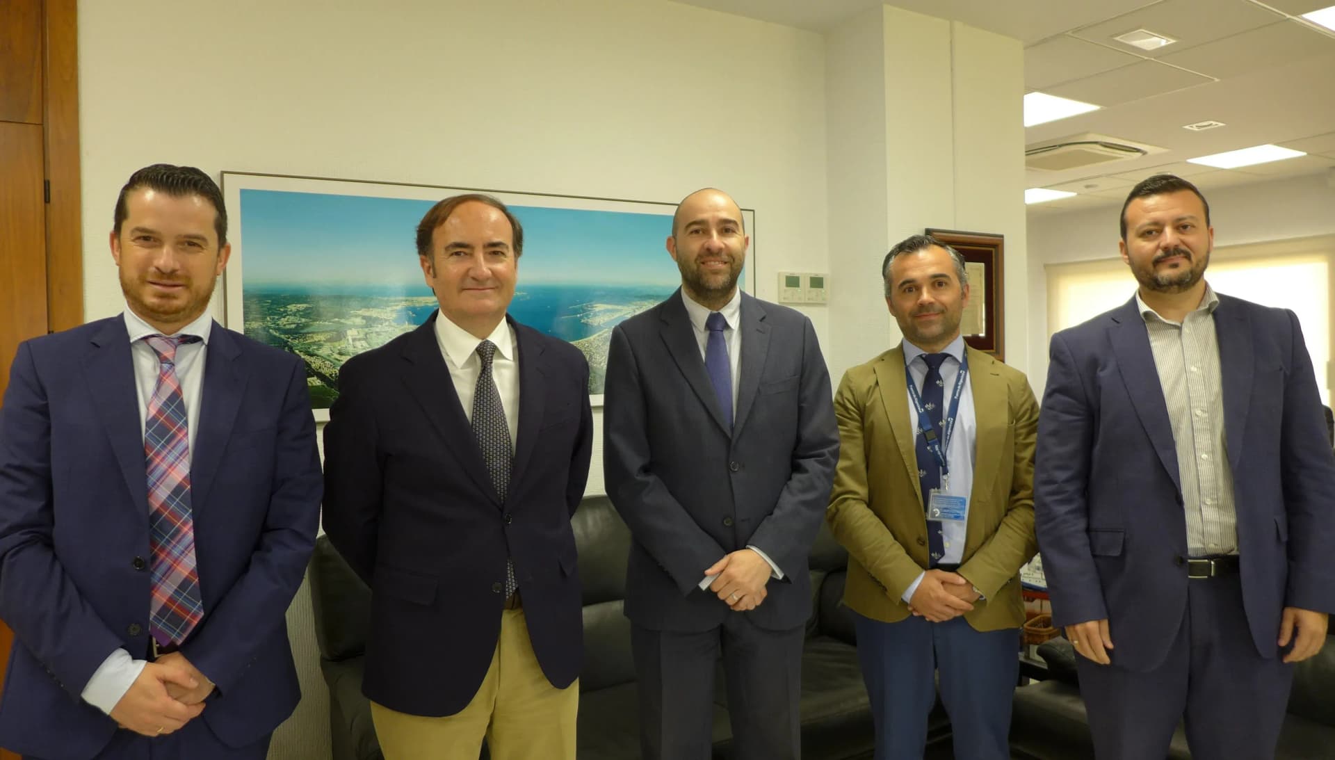 Gerardo Landaluce recibe a la directiva de AESBA