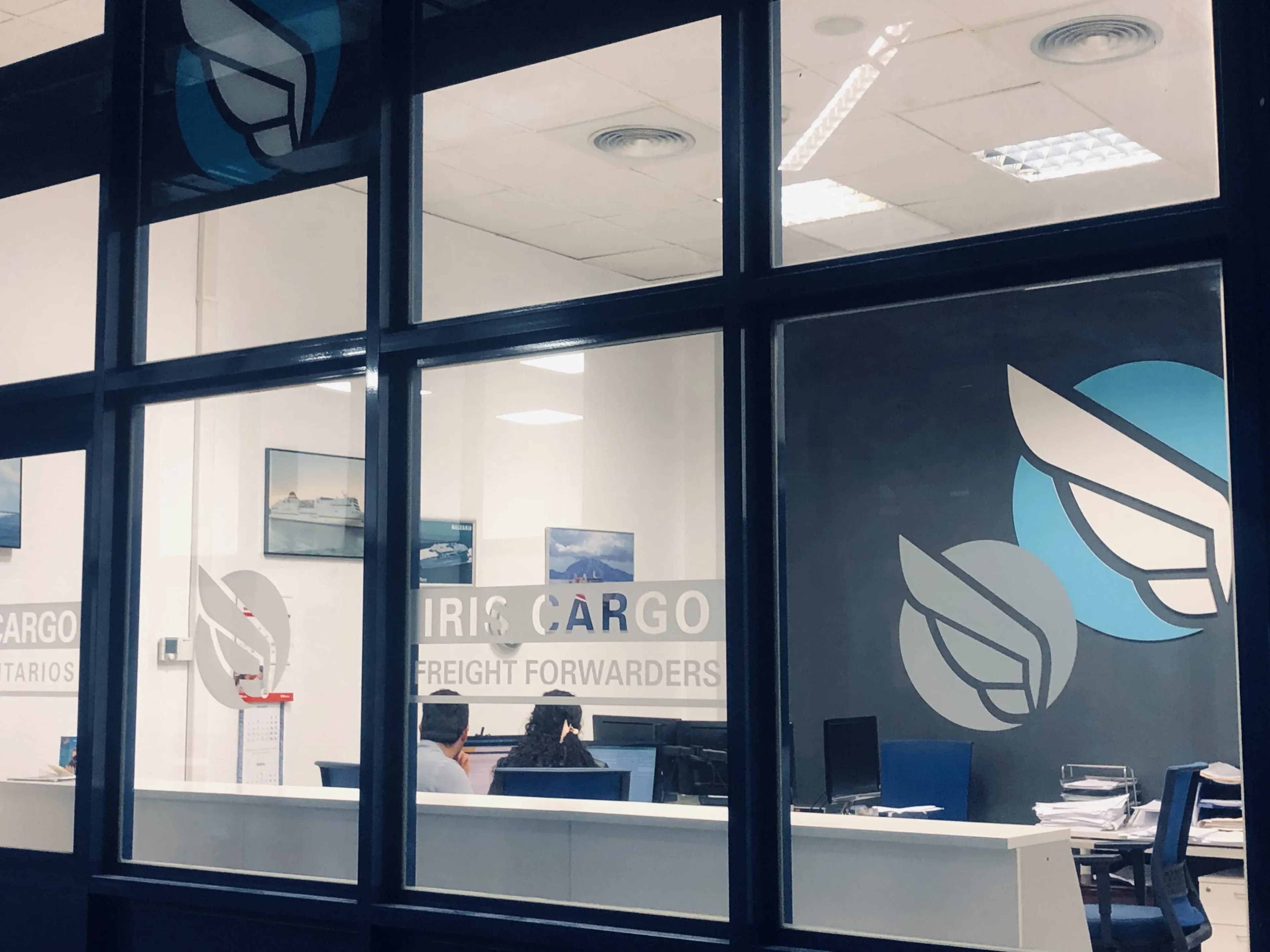 Iris cargo ofrece dos puestos para trabajar en su departamento de  Aduanas