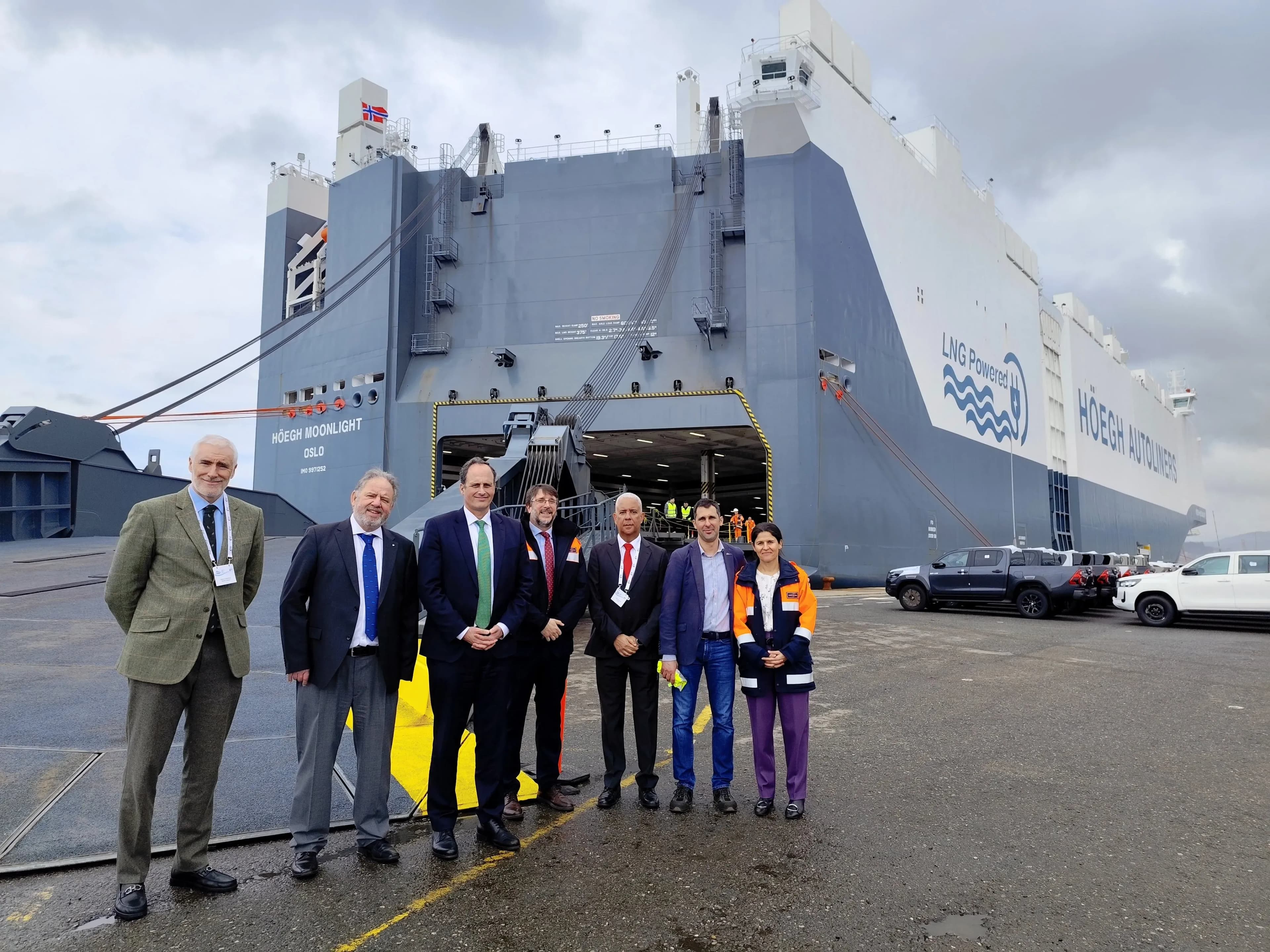 El Puerto de Vigo recibe al “Höegh Moonlight”, uno de los ro-ro más grandes y ecológicos del mundo