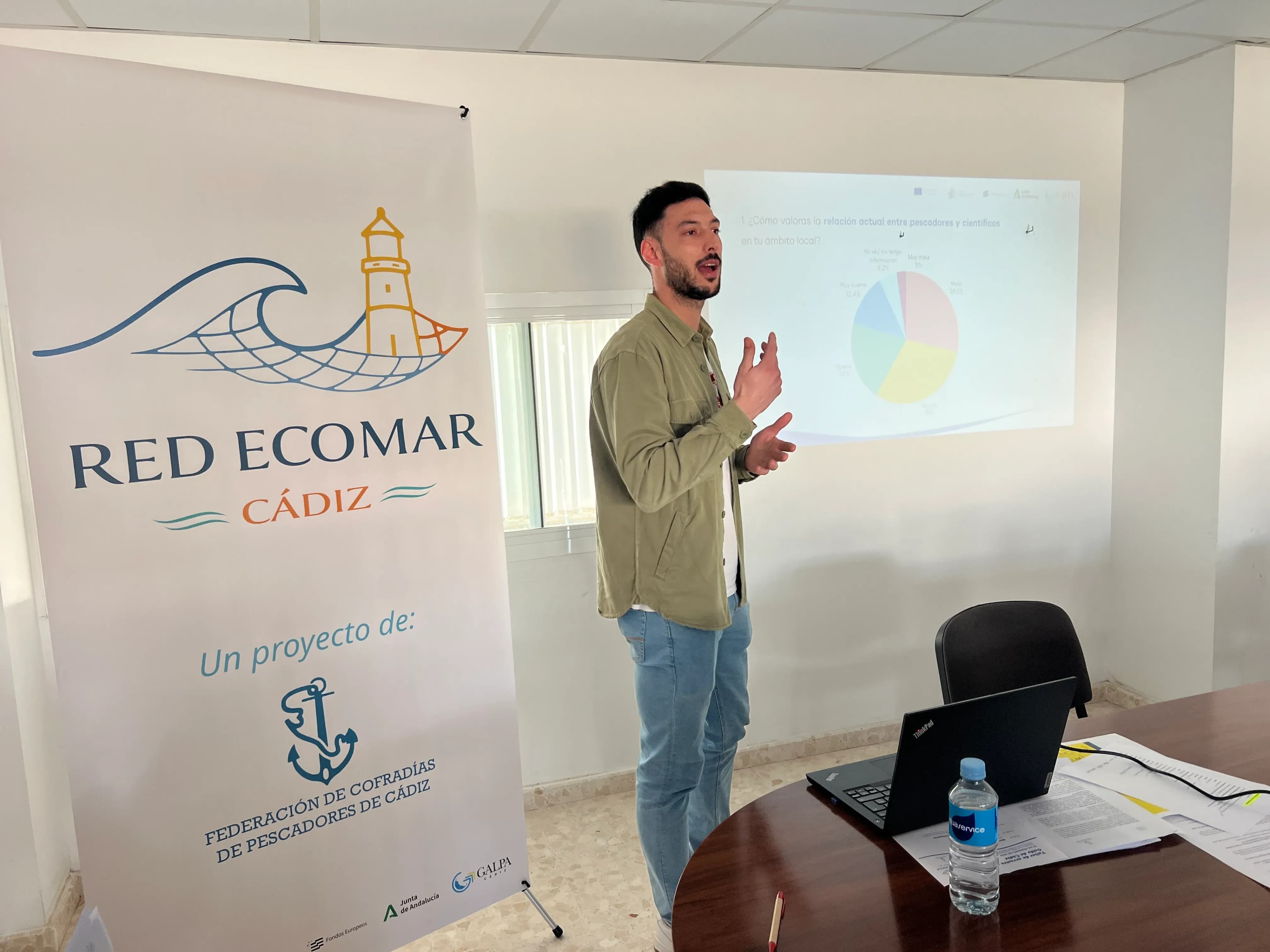 El Puerto de Santa María reúne al sector para analizar el futuro del arrastre en el Golfo de Cádiz