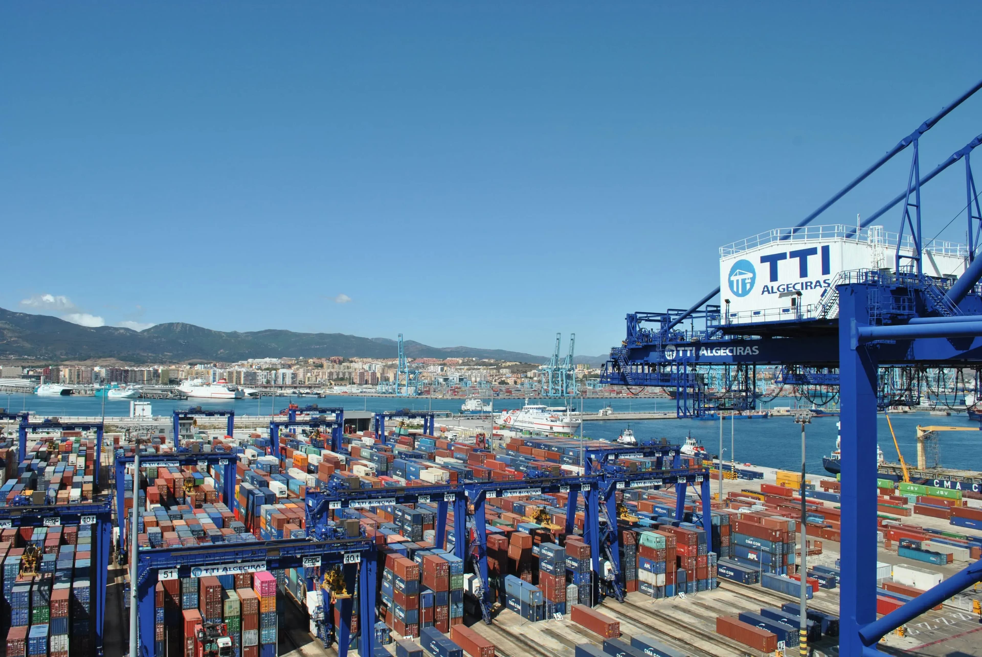 Andalucía cierra 2025 como el segundo mejor año exportador de su historia con más de 40.000 millones y superávit comercial
