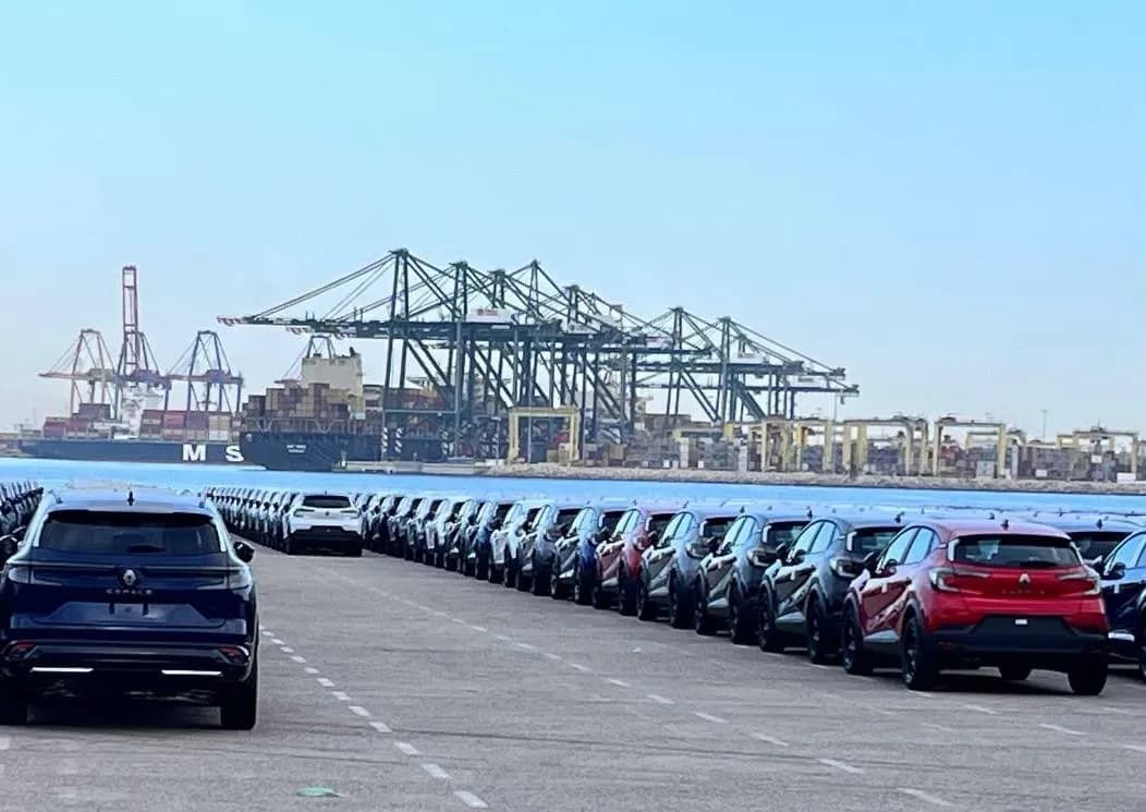 Valenciaport arranca el año con una caída del 3,93 % en el tráfico de contenedores