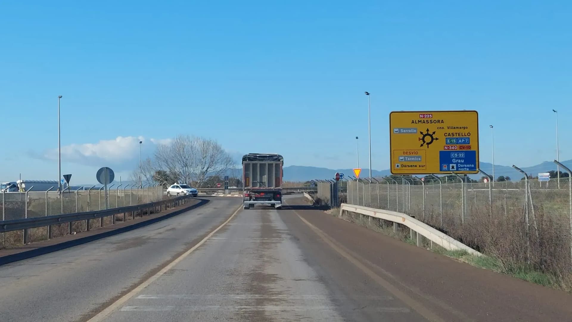 Las obras del acceso ferroviario en el Puerto de Castellón provocan afecciones al tráfico