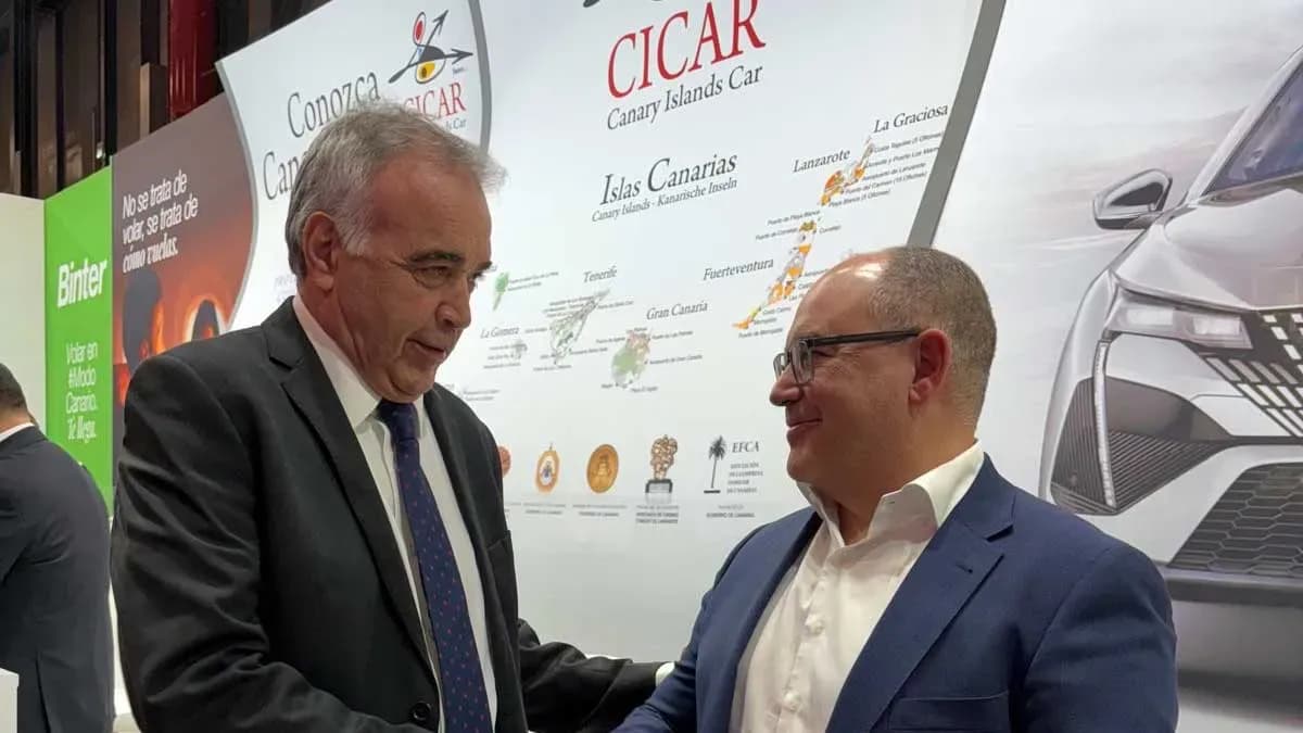 Armas Trasmediterránea y Cicar firman un acuerdo en FITUR que ofrece un 25% de descuento en alquiler de vehículos a pasajeros interinsulares