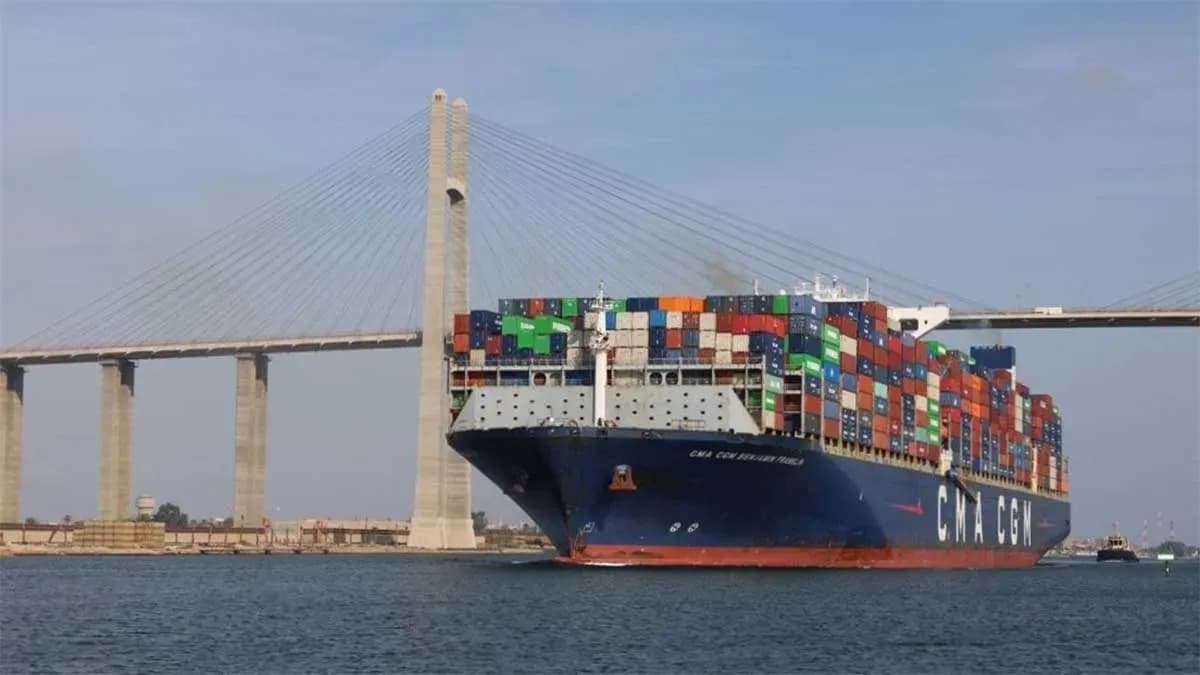CMA CGM desvía al Cabo de Buena Esperanza tres servicios de Asia-Europa, entre ellos el MEX con escalas en Valencia y Barcelona