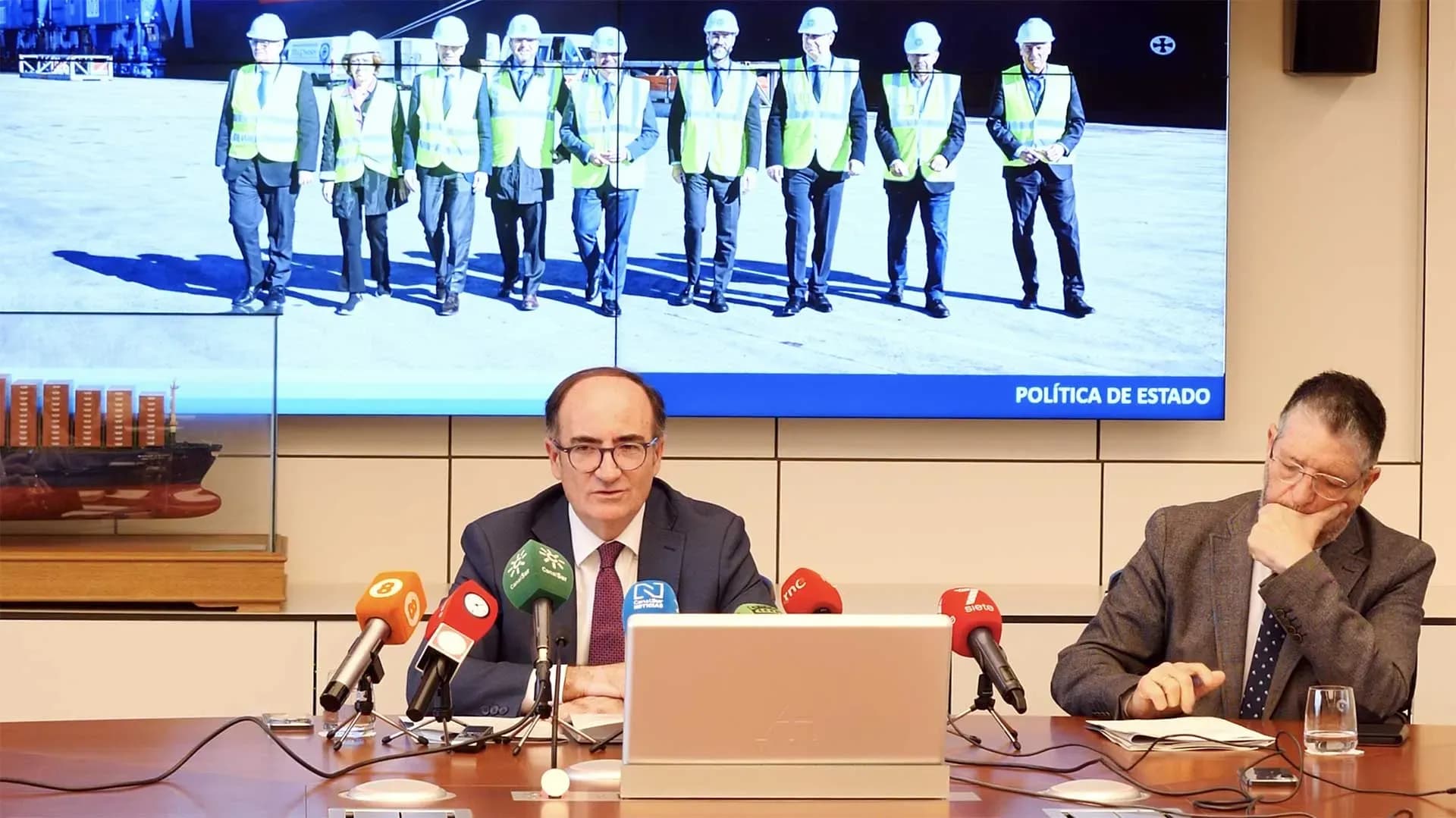 El Puerto de Algeciras cierra 2025 con 100,5 millones de toneladas y anuncia inversiones de 1.000 millones hasta 2030