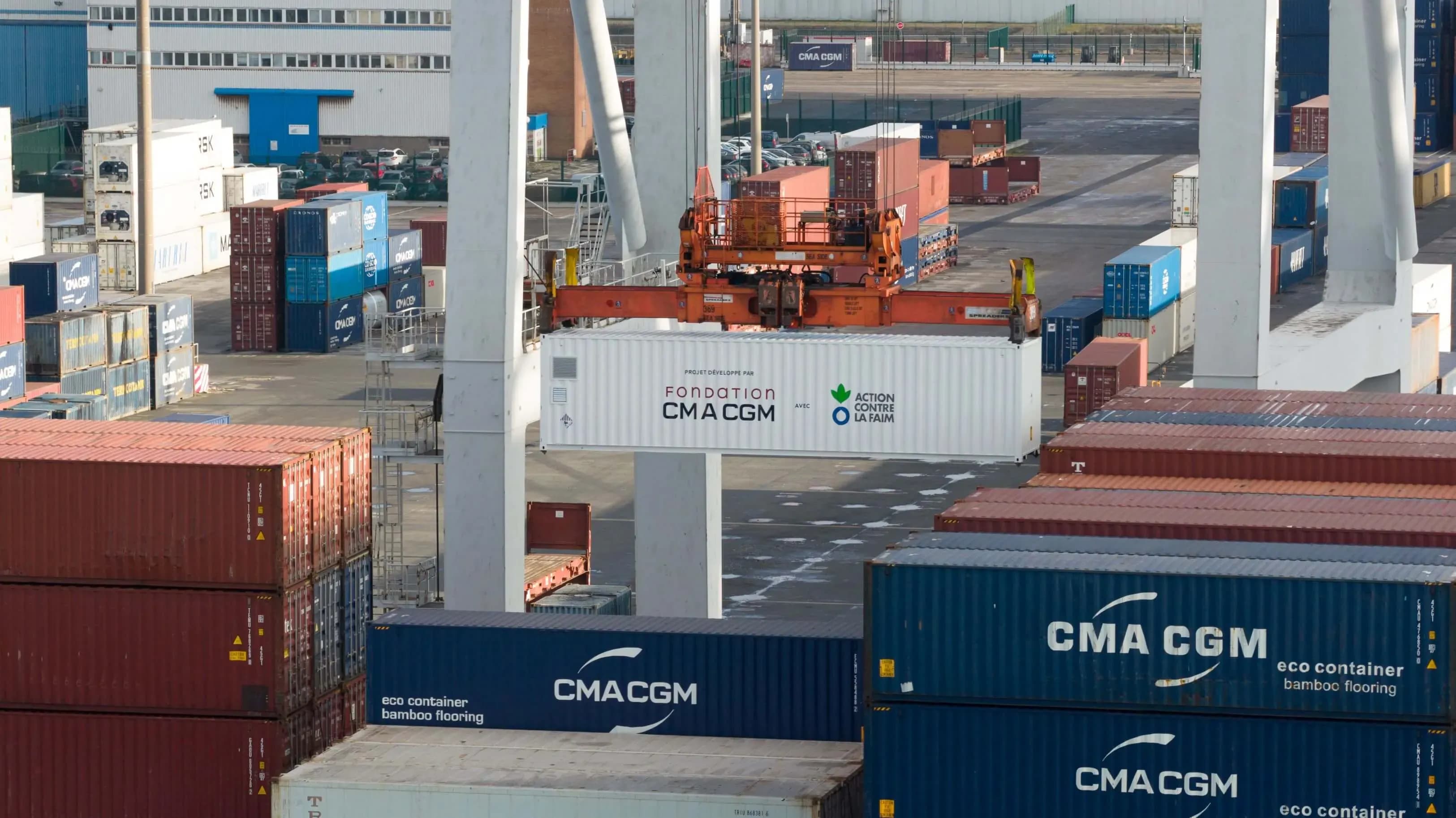 La Fundación CMA CGM envía dos nuevas unidades PharmaBox para reforzar la atención médica en Sudán y Chad